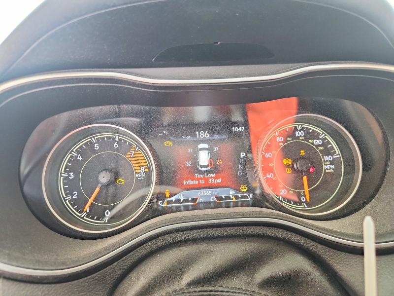 58725856 :رقم المزاد ، 1C4PJMJX0KD161166 vin ، 2019 Jeep Cherokee مزاد بيع