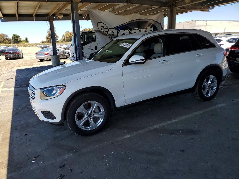 56524536 :رقم المزاد ، WDC0G4JB1HV011164 vin ، 2017 Mercedes-benz Glc مزاد بيع