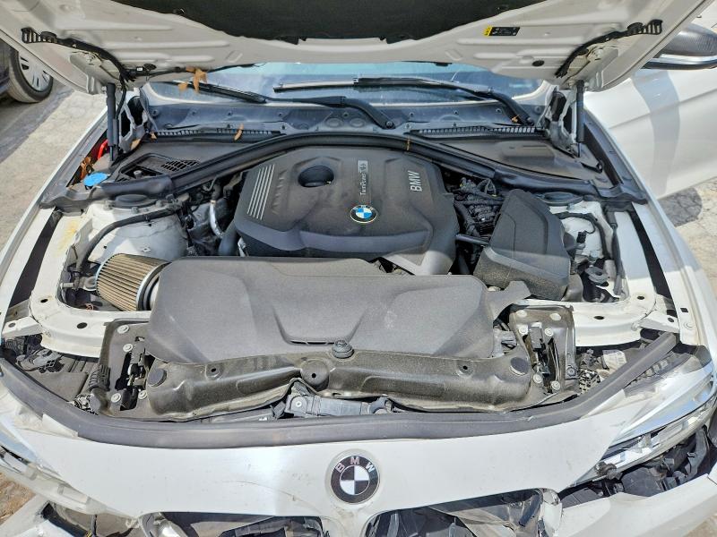 55311766 :رقم المزاد ، WBA8D9G33HNU65640 vin ، 2017 Bmw 330 مزاد بيع