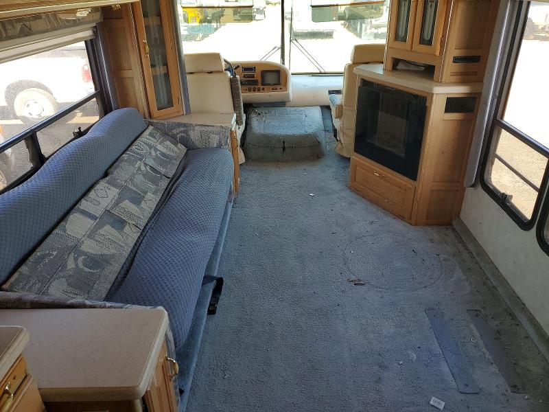 54914296 :رقم المزاد ، 3FCNF53S7XJA36176 vin ، 1999 Rexhall Recreational Vehicle (rv) مزاد بيع