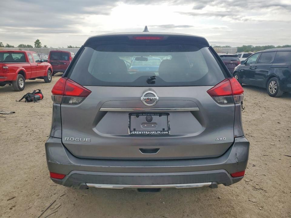 Продаж на аукціоні авто 2017 Nissan Rogue, vin: KNMAT2MV8HP552247, номер лоту: 55763146