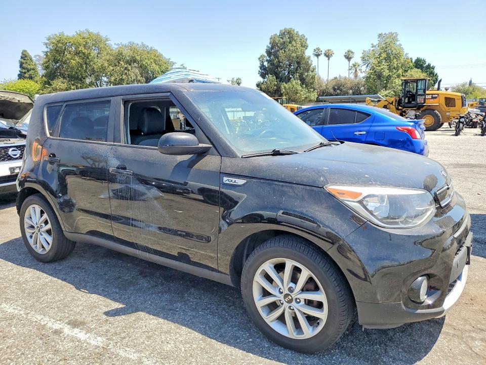 Продаж на аукціоні авто 2018 Kia Soul, vin: KNDJP3A52J7891316, номер лоту: 56348626