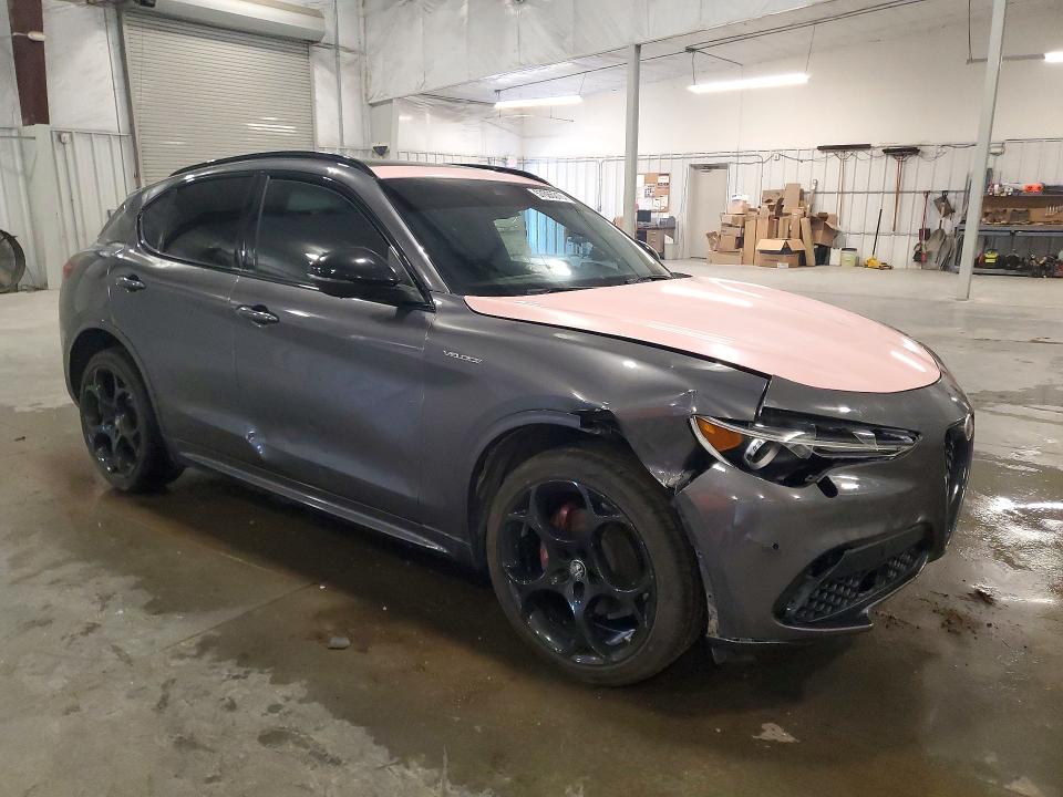 57686316 :رقم المزاد ، ZASPAKBN1N7D29635 vin ، 2022 Alfa Romeo Stelvio مزاد بيع