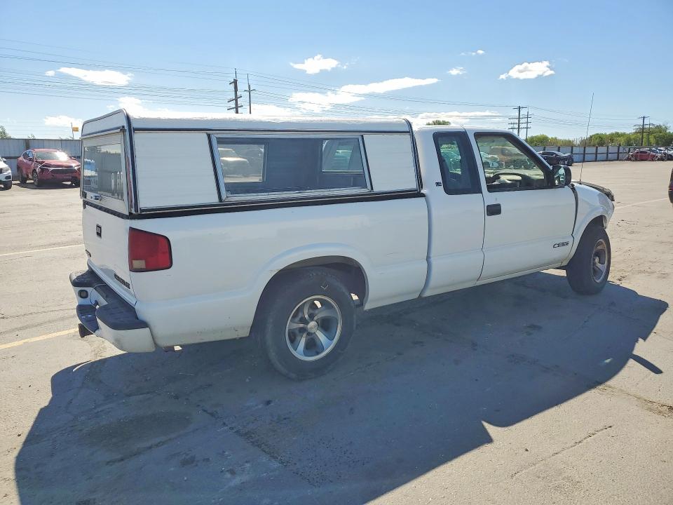 56799736 :رقم المزاد ، 1GCCS1958Y8307926 vin ، 2000 Chevrolet S Truck مزاد بيع