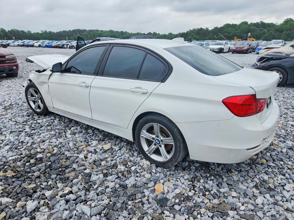 55357026 :رقم المزاد ، WBA3B1G50ENS79052 vin ، 2014 Bmw 320 مزاد بيع