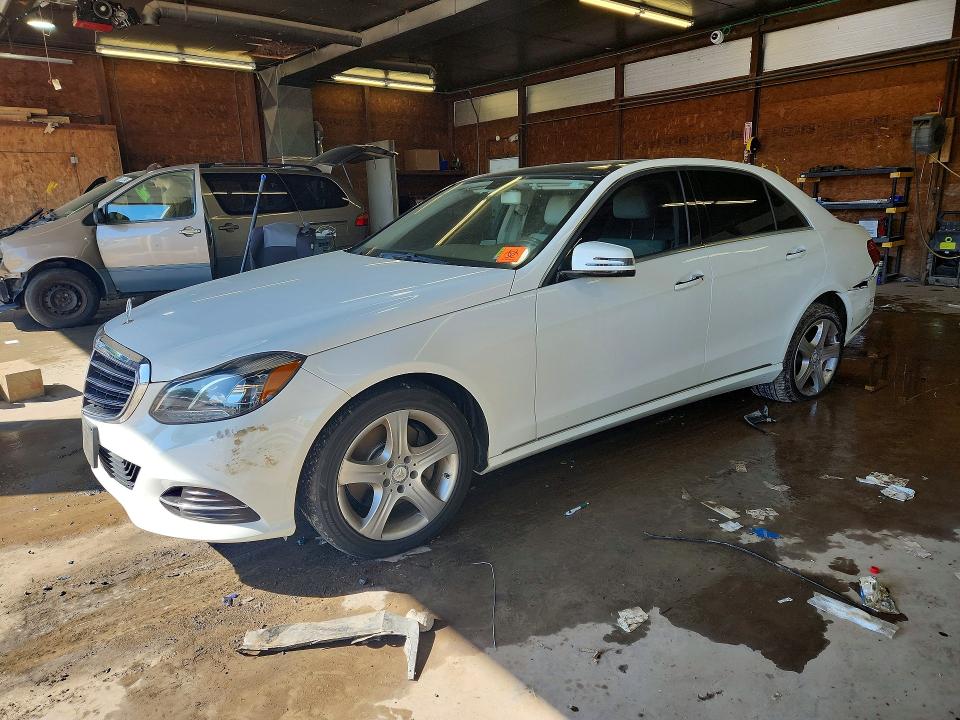 54557026 :رقم المزاد ، WDDHF8JB1FB126726 vin ، 2015 Mercedes-benz E مزاد بيع