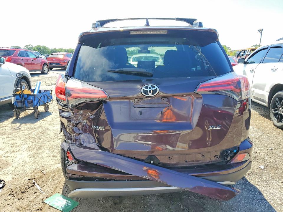 58412966 :رقم المزاد ، 2T3WFREV2JW455513 vin ، 2018 Toyota Rav4 مزاد بيع