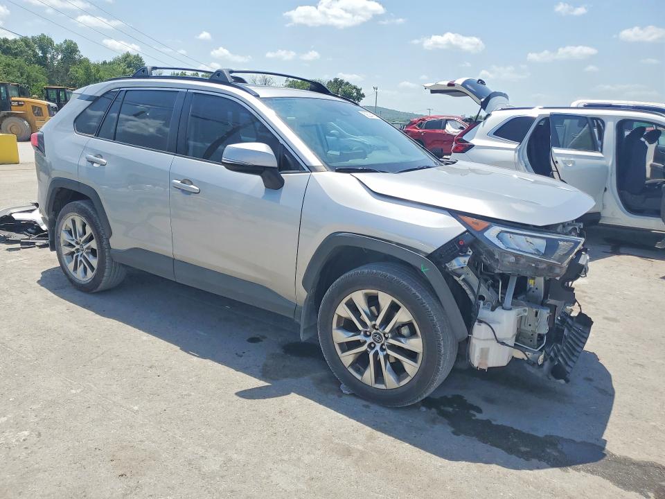 59324176 :رقم المزاد ، 2T3C1RFV0MC090061 vin ، 2021 Toyota Rav4 مزاد بيع