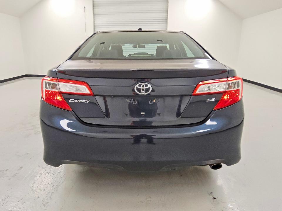 56484826 :رقم المزاد ، 4T1BF1FK7EU408349 vin ، 2014 Toyota Camry مزاد بيع