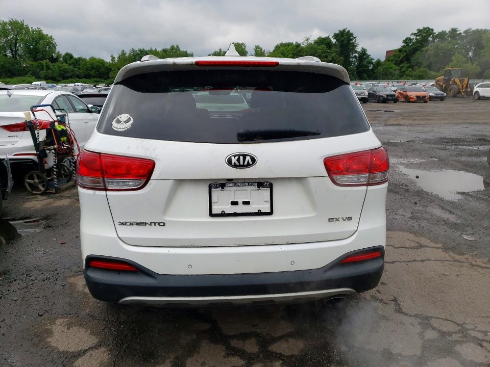 2018 Kia Sorento მანქანა იყიდება აუქციონზე, vin: 5XYPHDA53JG417567, აუქციონის ნომერი: 58016106