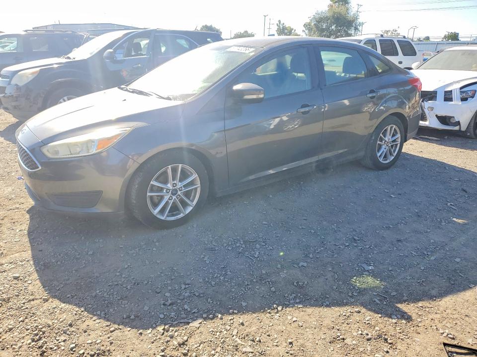 Продажа на аукционе авто 2015 Ford Focus, vin: 1FADP3F25FL358103, номер лота: 57743266