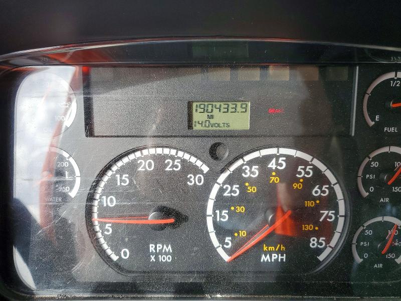 Продажа на аукционе авто 2006 Freightliner M2, vin: 1FVHCYDJ76HW51698, номер лота: 55970896