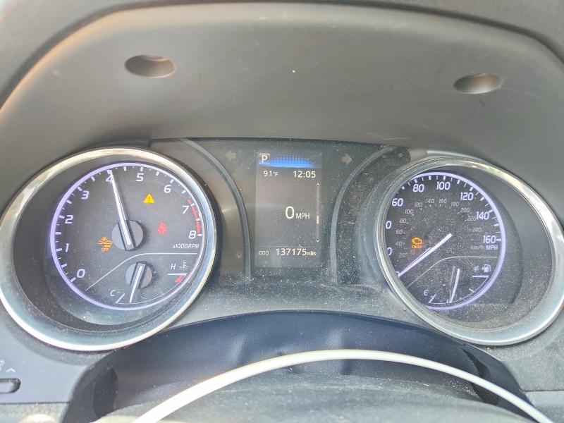54632056 :رقم المزاد ، 4T1B11HK8KU701295 vin ، 2019 Toyota Camry مزاد بيع