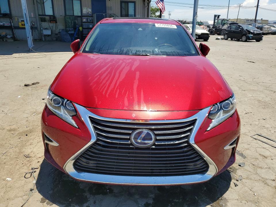 54709896 :رقم المزاد ، JTHBW1GG7G2108922 vin ، 2016 Lexus Es مزاد بيع