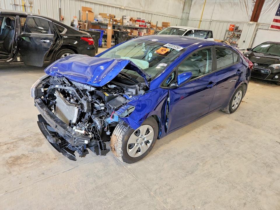 59005356 :رقم المزاد ، 3KPFL4A71HE064667 vin ، 2017 Kia Forte مزاد بيع