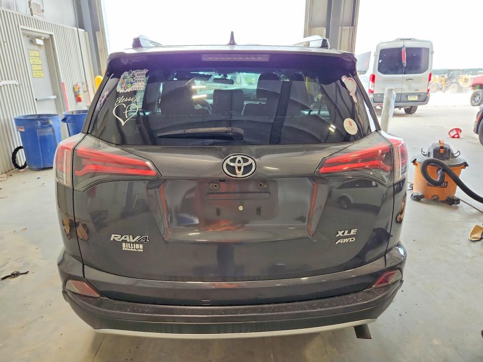 2016 Toyota Rav4 მანქანა იყიდება აუქციონზე, vin: JTMRFREV2GJ102399, აუქციონის ნომერი: 58474026