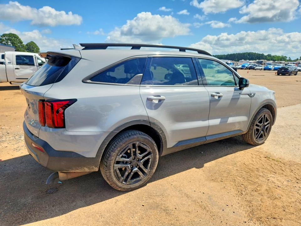 2023 Kia Sorento მანქანა იყიდება აუქციონზე, vin: 5XYRHDLFXPG231578, აუქციონის ნომერი: 56723016