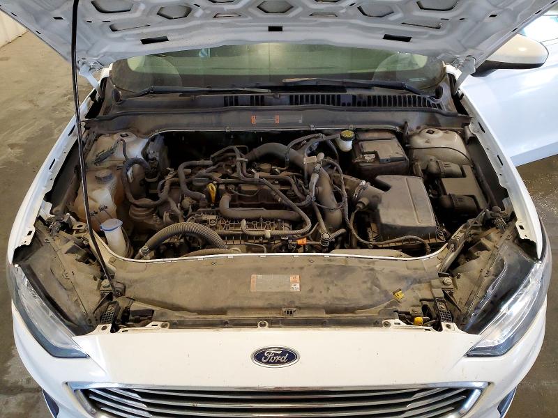 56929246 :رقم المزاد ، 3FA6P0HD0KR251557 vin ، 2019 Ford Fusion مزاد بيع