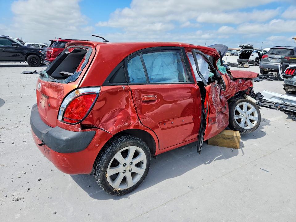 2007 Kia Rio მანქანა იყიდება აუქციონზე, vin: KNADE163276235840, აუქციონის ნომერი: 57551916