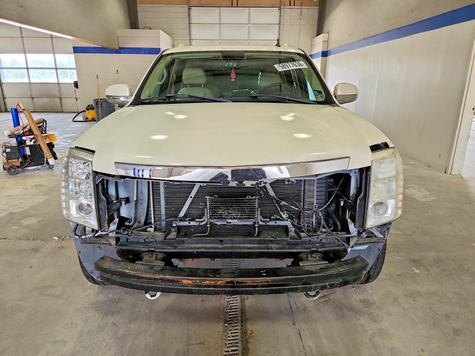 58977636 :رقم المزاد ، 1GYFK66827R205548 vin ، 2007 Cadillac Escalade مزاد بيع