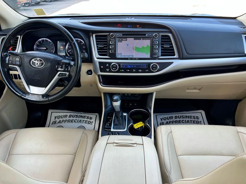 Продаж на аукціоні авто 2018 Toyota Highlander, vin: 5TDJZRFH6JS558378, номер лоту: 58086606