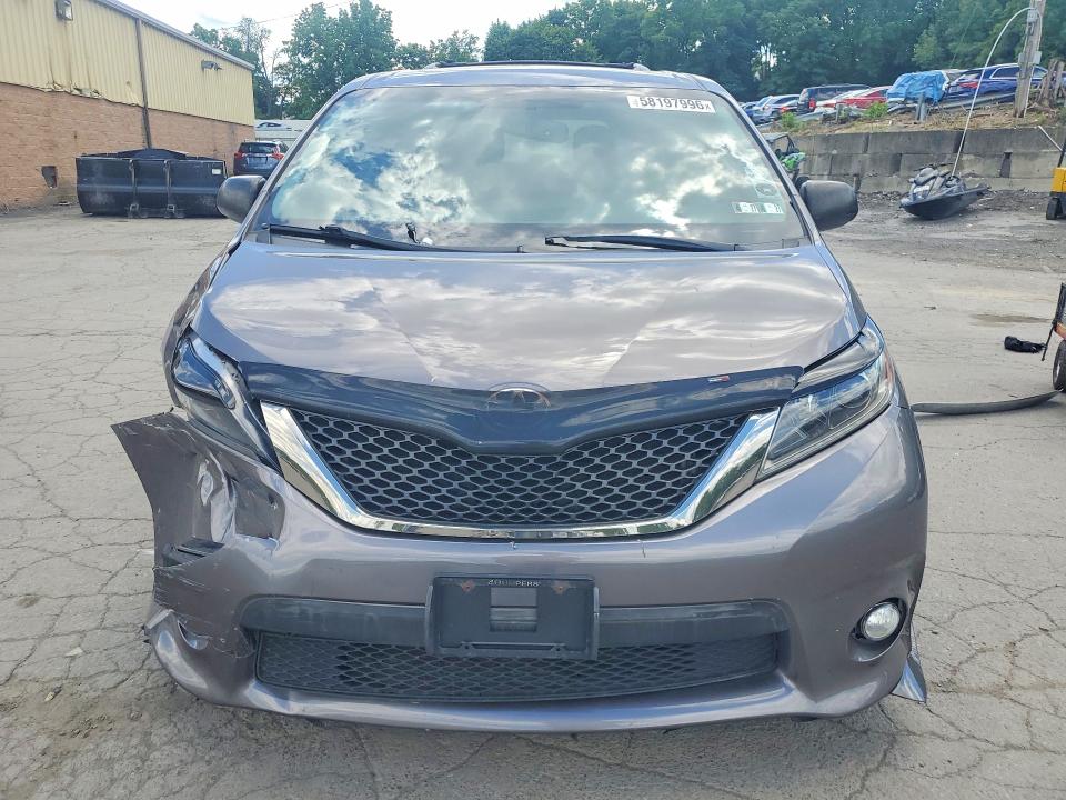 2017 Toyota Sienna მანქანა იყიდება აუქციონზე, vin: 5TDXZ3DC1HS849816, აუქციონის ნომერი: 58197996