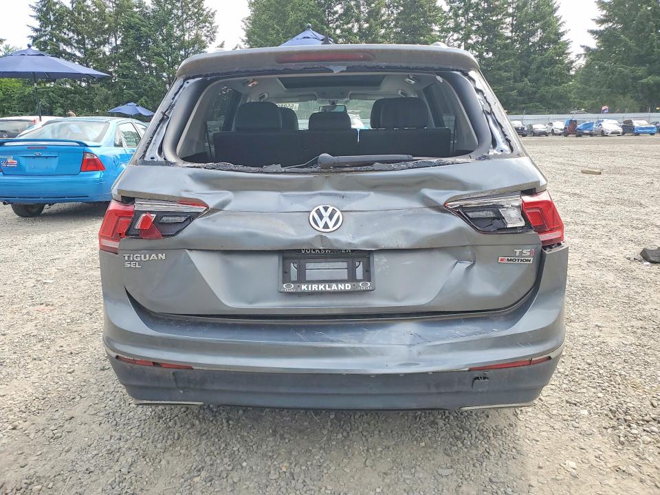 Продажа на аукционе авто 2018 Volkswagen Tiguan, vin: 3VV2B7AX9JM076999, номер лота: 55980166