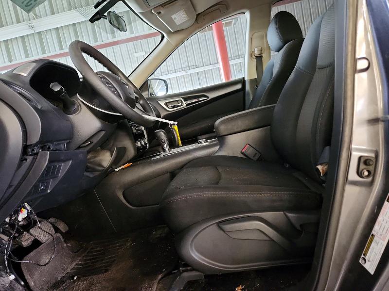 57485236 :رقم المزاد ، 5N1DR2MM3HC911557 vin ، 2017 Nissan Pathfinder مزاد بيع