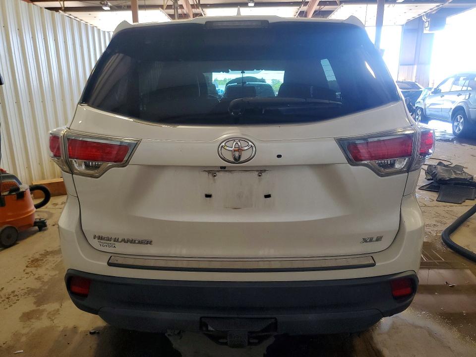 Продажа на аукционе авто 2015 Toyota Highlander, vin: 5TDKKRFH7FS097689, номер лота: 56091716