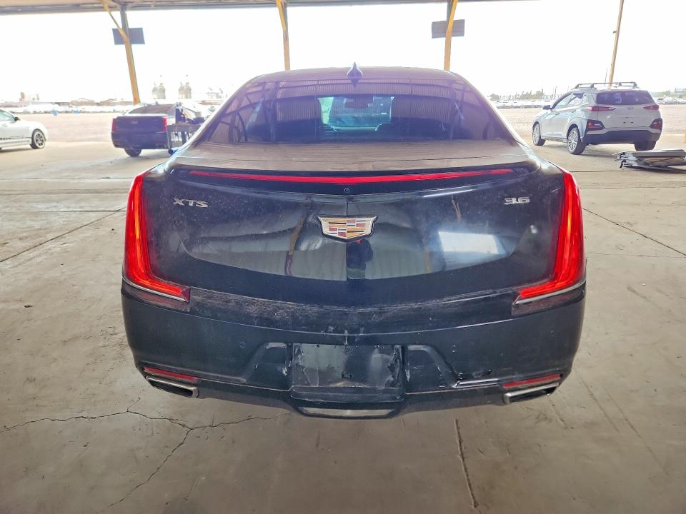 58324136 :رقم المزاد ، 2G61P5S38J9124290 vin ، 2018 Cadillac Xts مزاد بيع