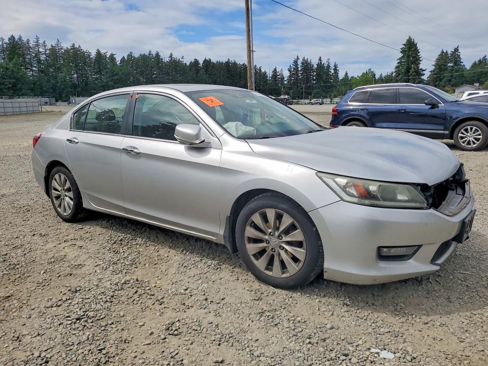 Auction sale of the 2014 Honda Accord, vin: 1HGCR2F81EA303397, lot number: 56100986