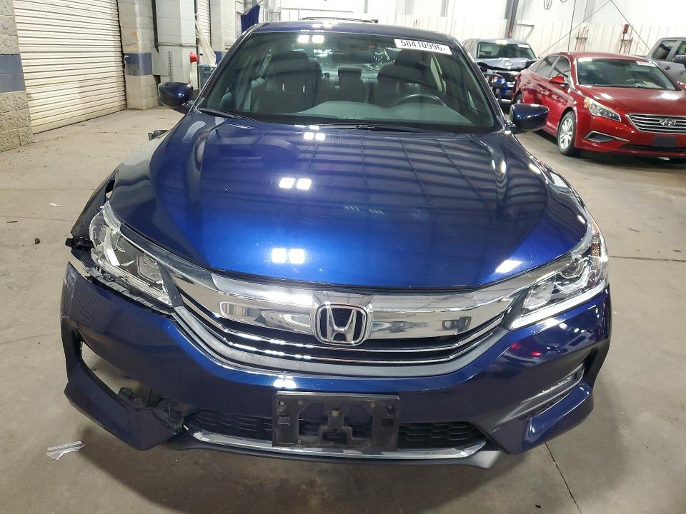 58410996 :رقم المزاد ، 1HGCR2F59HA016691 vin ، 2017 Honda Accord مزاد بيع
