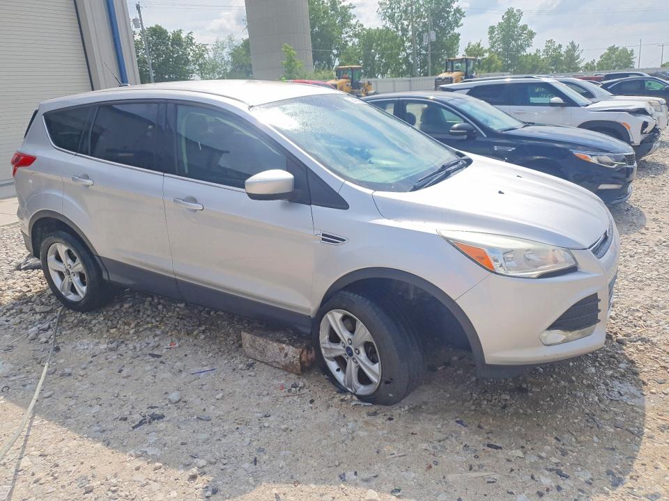 2015 Ford Escape მანქანა იყიდება აუქციონზე, vin: 1FMCU9GX3FUA23410, აუქციონის ნომერი: 56447196