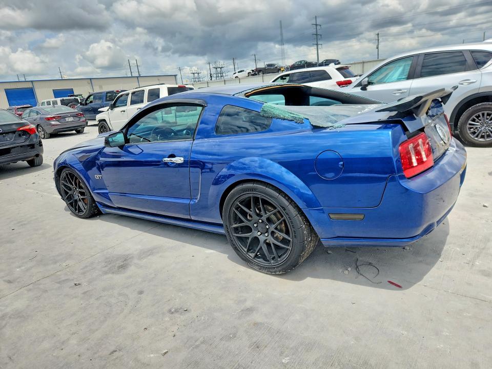 57240656 :رقم المزاد ، 1ZVHT82H285188821 vin ، 2008 Ford Mustang مزاد بيع