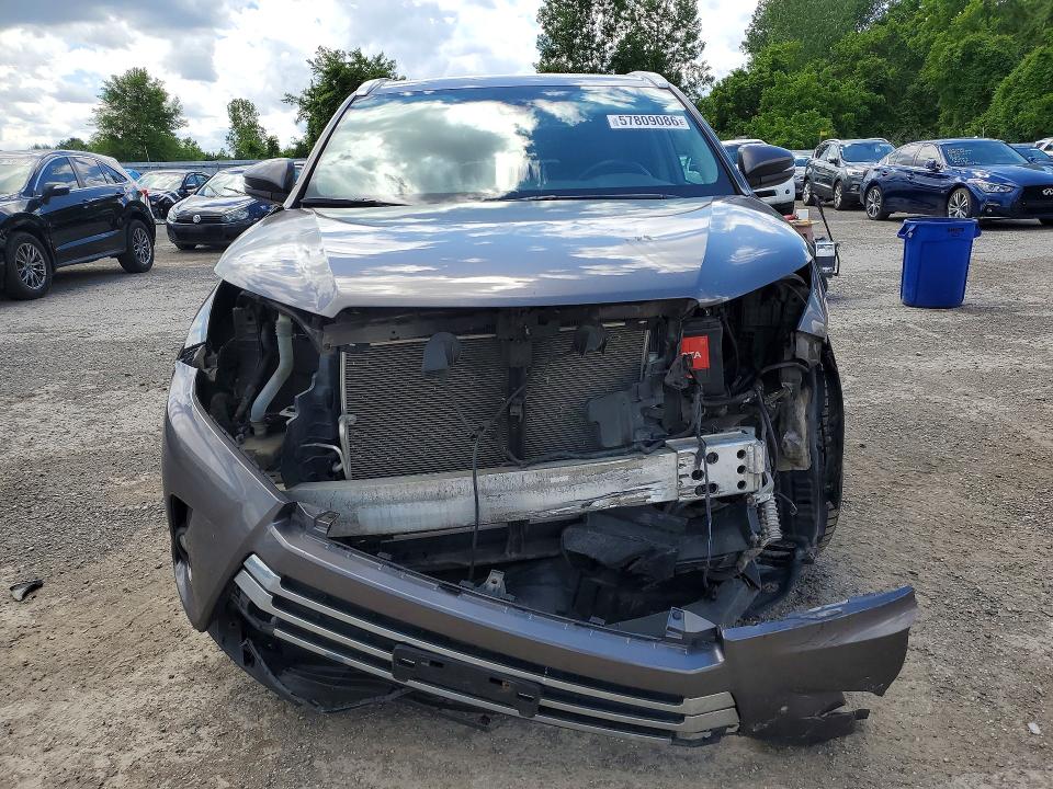 Продажа на аукционе авто 2019 Toyota Highlander, vin: 5TDJZRFH7KS592721, номер лота: 57809086