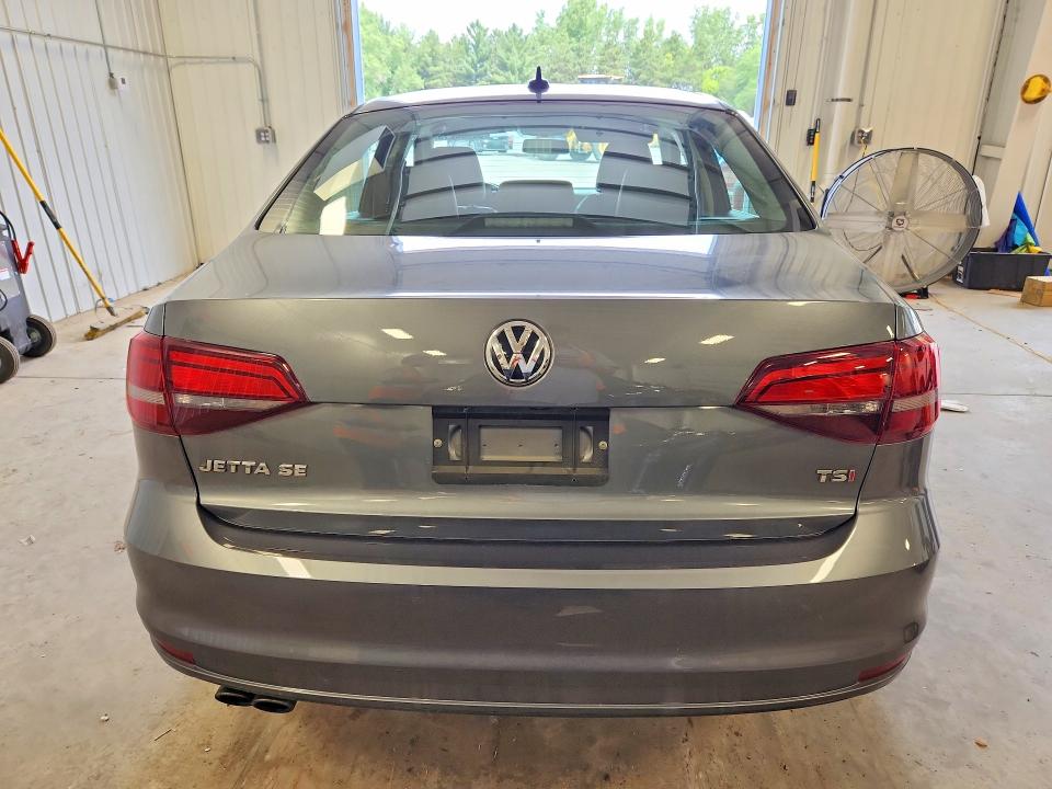 Продаж на аукціоні авто 2018 Volkswagen Jetta, vin: 3VWDB7AJ9JM247461, номер лоту: 58982216