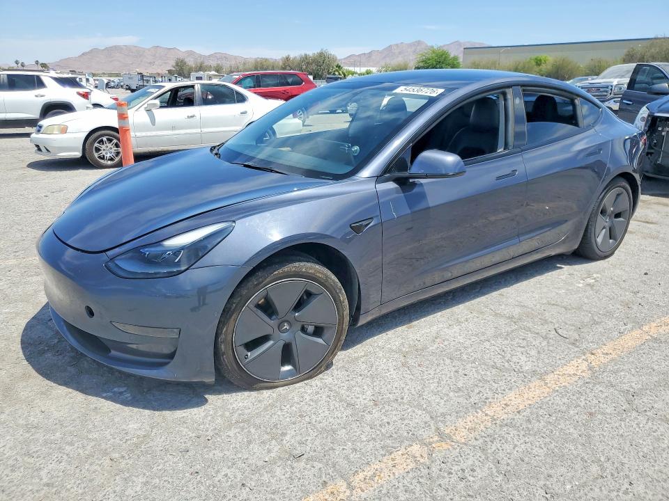 54536726 :رقم المزاد ، 5YJ3E1EA3NF115013 vin ، 2022 Tesla Model 3 مزاد بيع