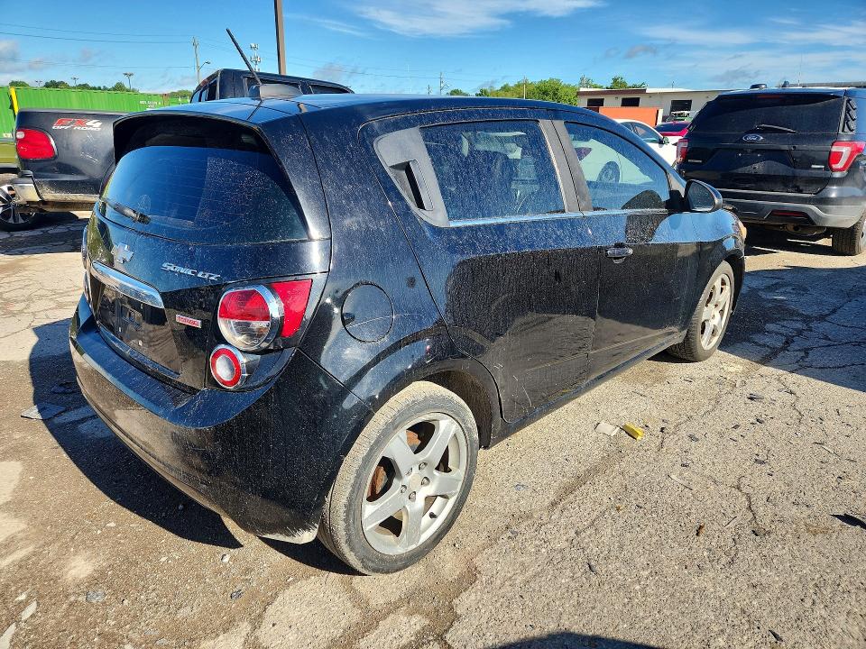 55819586 :رقم المزاد ، 1G1JE6SB1G4139203 vin ، 2016 Chevrolet Sonic مزاد بيع