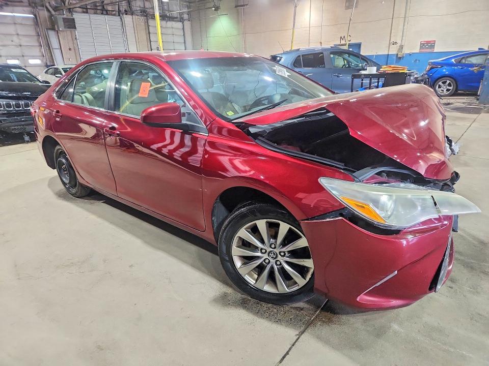 2017 Toyota Camry მანქანა იყიდება აუქციონზე, vin: 4T1BF1FK7HU708428, აუქციონის ნომერი: 56633286