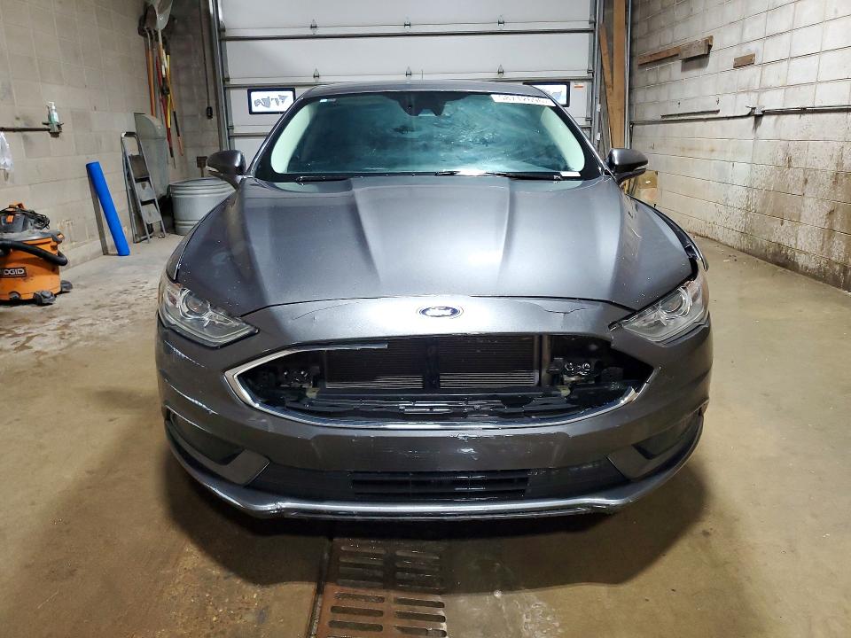 58712696 :رقم المزاد ، 3FA6P0H79HR144865 vin ، 2017 Ford Fusion مزاد بيع