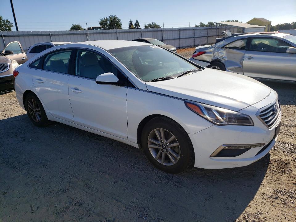 58929736 :رقم المزاد ، 5NPE24AF4FH010634 vin ، 2015 Hyundai Sonata مزاد بيع