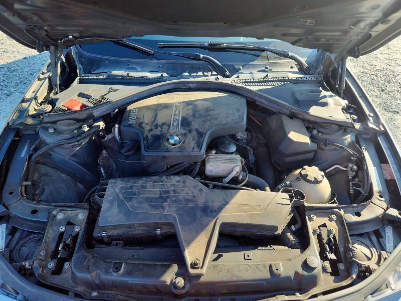 2015 Bmw 328 მანქანა იყიდება აუქციონზე, vin: WBA3B3C54FF545587, აუქციონის ნომერი: 58286456