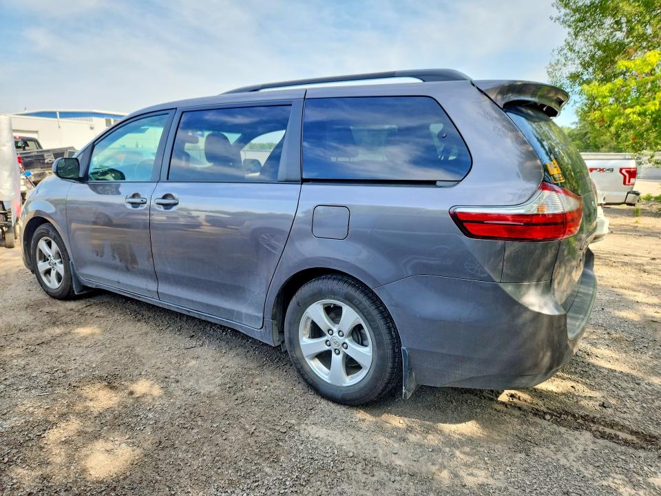 2016 Toyota Sienna მანქანა იყიდება აუქციონზე, vin: 5TDKK3DC7GS720170, აუქციონის ნომერი: 59091146