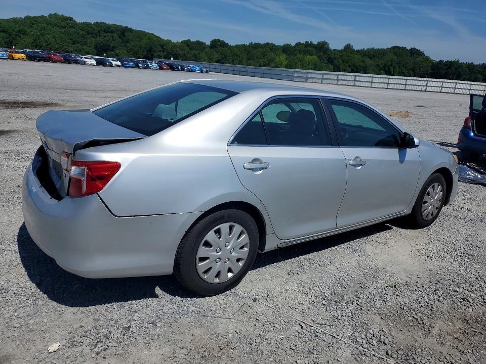 56270316 :رقم المزاد ، 4T4BF1FKXDR328449 vin ، 2013 Toyota Camry مزاد بيع