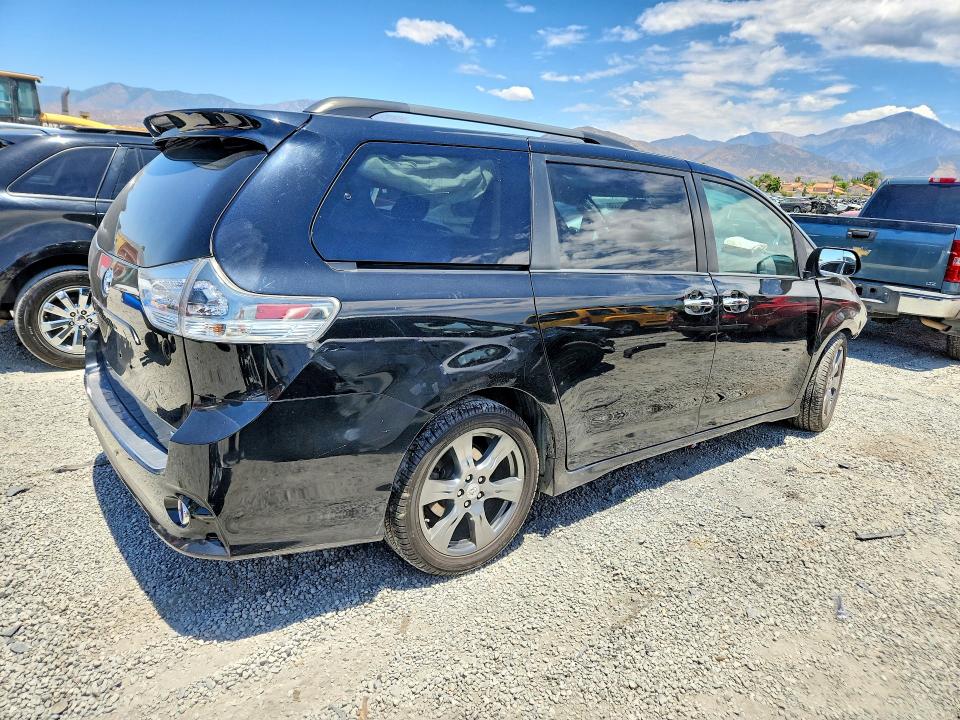 Aukcja sprzedaży 2017 Toyota Sienna, vin: 5TDXZ3DC8HS777853, numer aukcji: 57041336