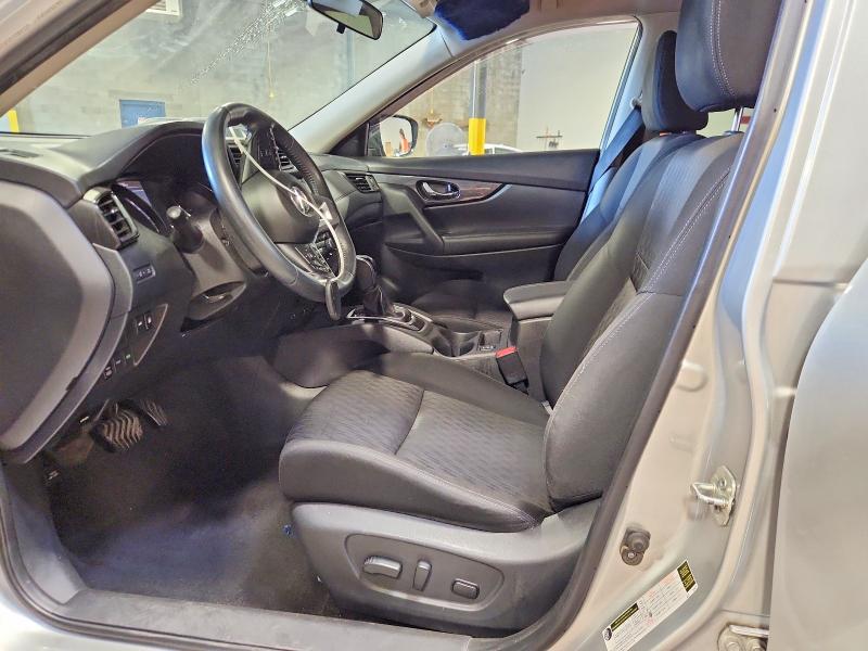 57932696 :رقم المزاد ، KNMAT2MV8JP528892 vin ، 2018 Nissan Rogue مزاد بيع