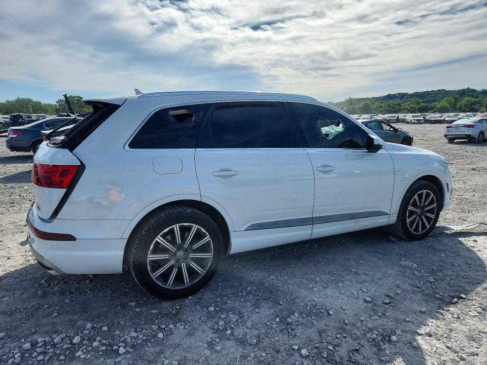 2017 Audi Q7 მანქანა იყიდება აუქციონზე, vin: WA1LAAF76HD005156, აუქციონის ნომერი: 57311316