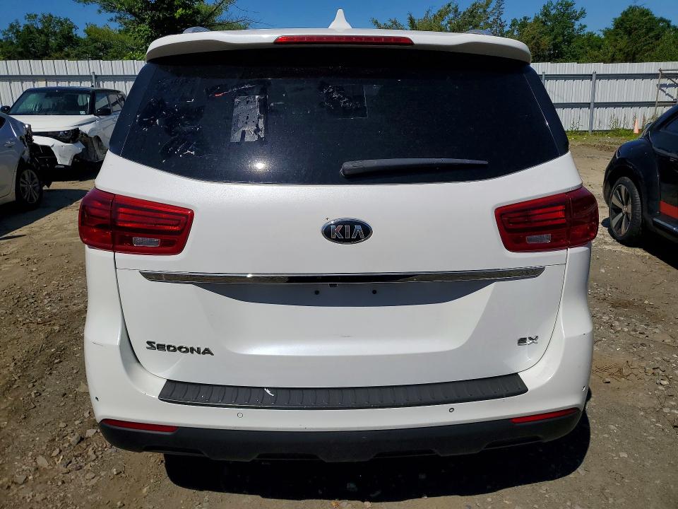 Продажа на аукционе авто 2020 Kia Sedona, vin: KNDMB5C1XL6639503, номер лота: 55863086