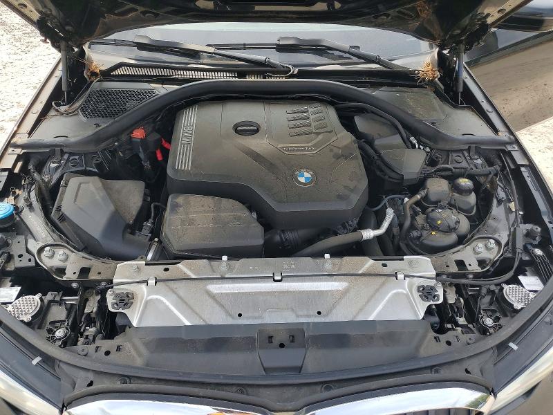 56656706 :رقم المزاد ، 3MW5R1J05M8B69228 vin ، 2021 Bmw 330i مزاد بيع