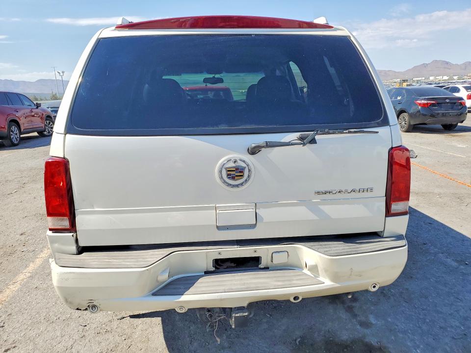 2002 Cadillac Escalade მანქანა იყიდება აუქციონზე, vin: 1GYEK63N22R111748, აუქციონის ნომერი: 57915236